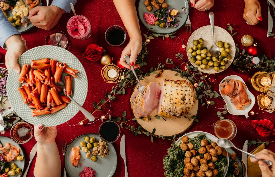 20 Sure-win Dishes To Bring To A Potluck Party | Here To Play